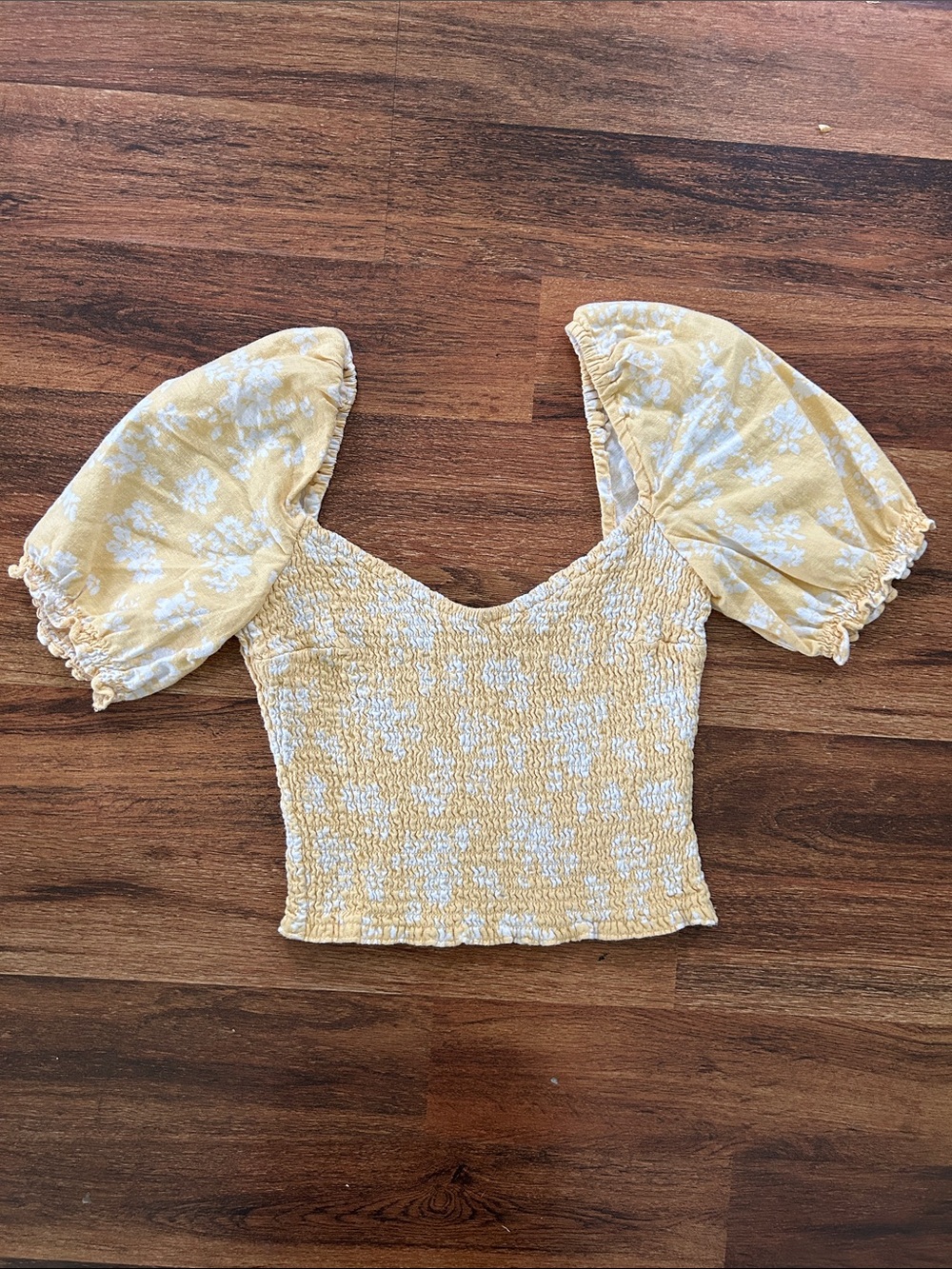 Abercrombie & Fitch Linen Blend Yellow Floral Smocked Puff-Sleeve Crop Top
